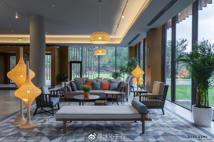 择一处僻静之所，静一颗浮躁之心。赏一片绝世之景，享一个别样之假