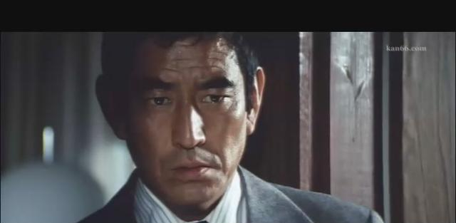 四十年前的日本电影《追捕》在当时的中国到底有多火?|追捕|杜丘|真由美|中野良子|影片_新浪新闻