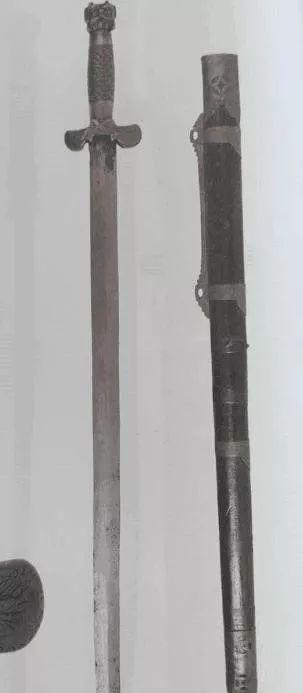 以腰刀闻名天下的明代（黄金时期之一），宝剑到底是什么样？_新浪新闻