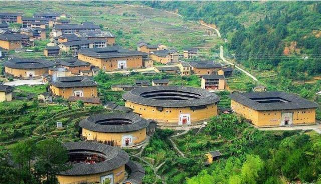 福建神奇的客家土楼
