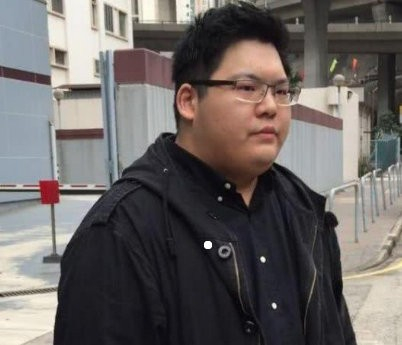 同为向华强的儿子 向佐成百亿身家继承人 向佑入狱时父母都不救