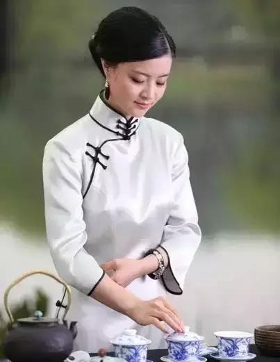 茶艺师|一个优雅的职业|茶艺师|茶文化|泡茶|茶艺|职业_新浪新闻