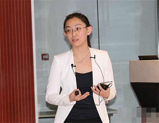 吴昊,清华大学数学系及丘成桐数学中心教授,博士生导师,除了清华大学