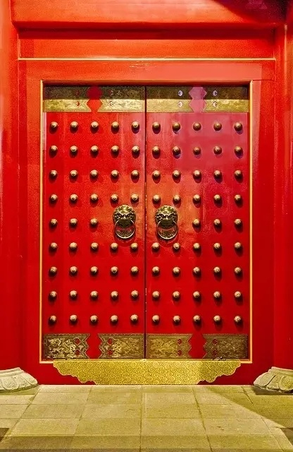 传统建筑中的中国门