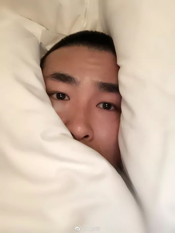 王彦霖到底skr什么鬼才，也太搞笑了吧！