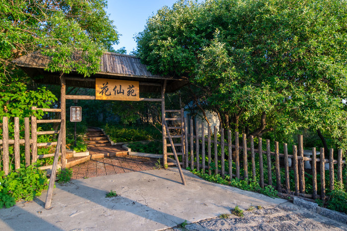 北京周末避暑哪里去,房山银狐洞,百花山上享清凉