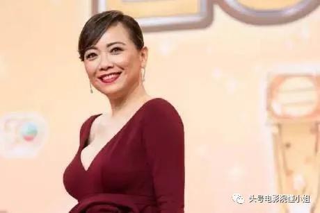 TVB视后过54岁生日，七旬男星陪吹蜡烛，是万梓良前女友曾做小三