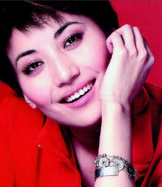 17年过后,刘老根里的顾小红扮演者干啥去了? 还在拍电影!