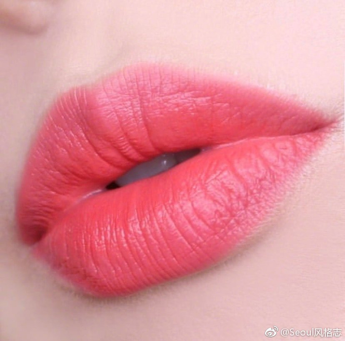 the saem x over action little rabbit夸张兔