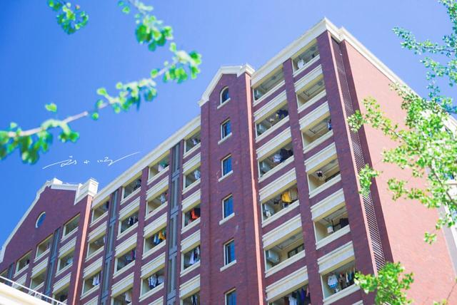 上海居然有个“剑桥”学院？哦，不，那是“上海建桥学院”！