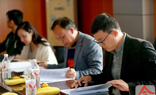 7人评委会昨评选出20名候选人|评委会|榜样|评委|候选人|事迹_新浪新闻