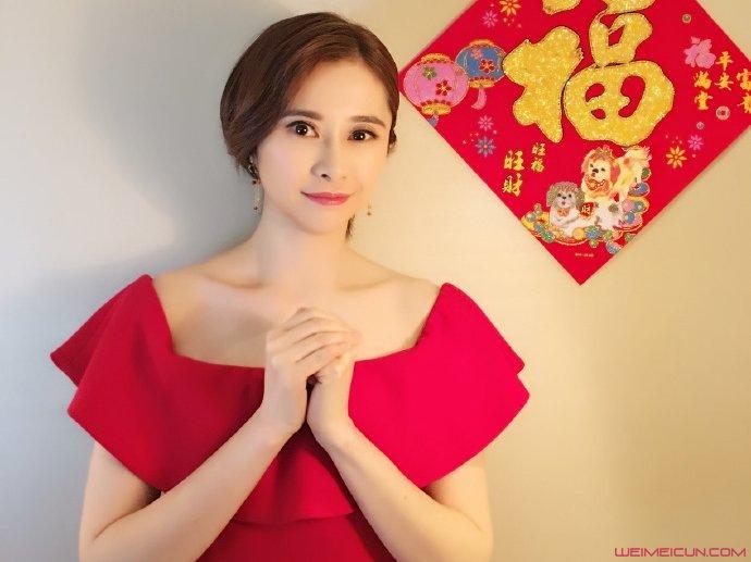 何美钿美照