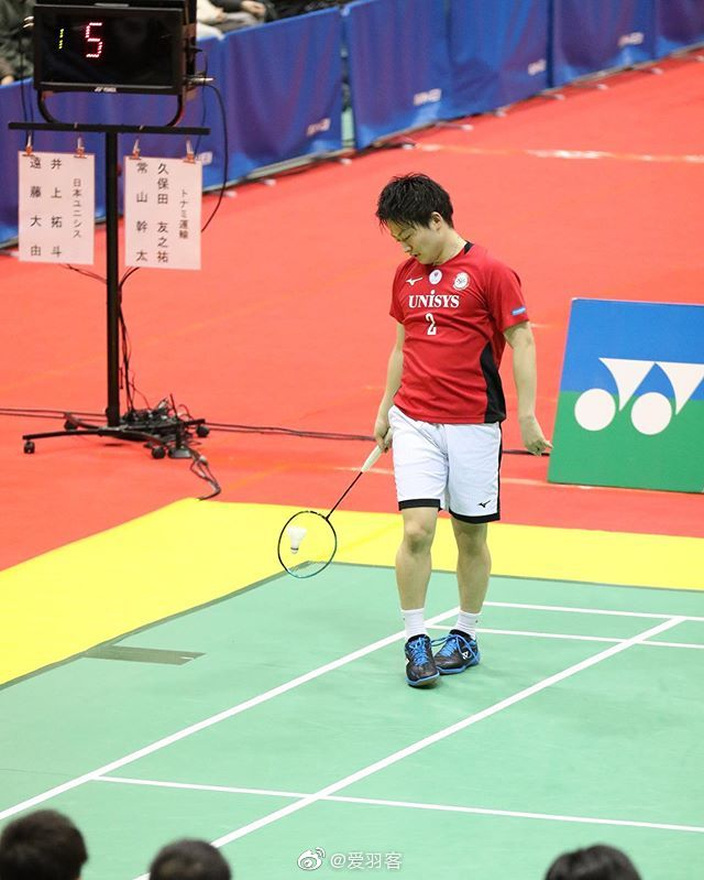 井上拓斗这避球姿势有点......