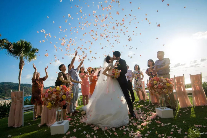 “婚礼”