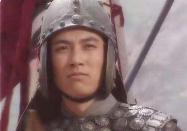 三国时魏国旗上写“魏”,蜀将魏延旗上也写“魏”,该怎么区分?|军旗|旗帜|帅旗|己方|战旗_新浪新闻