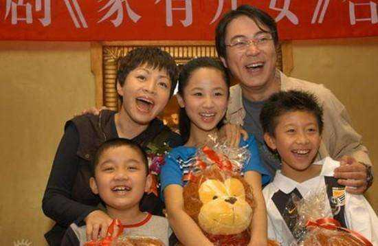 看了宋丹丹年轻时的照片，终于知道为何她敢说杨紫长得不好看|家有儿女|宋丹丹|杨紫_新浪新闻