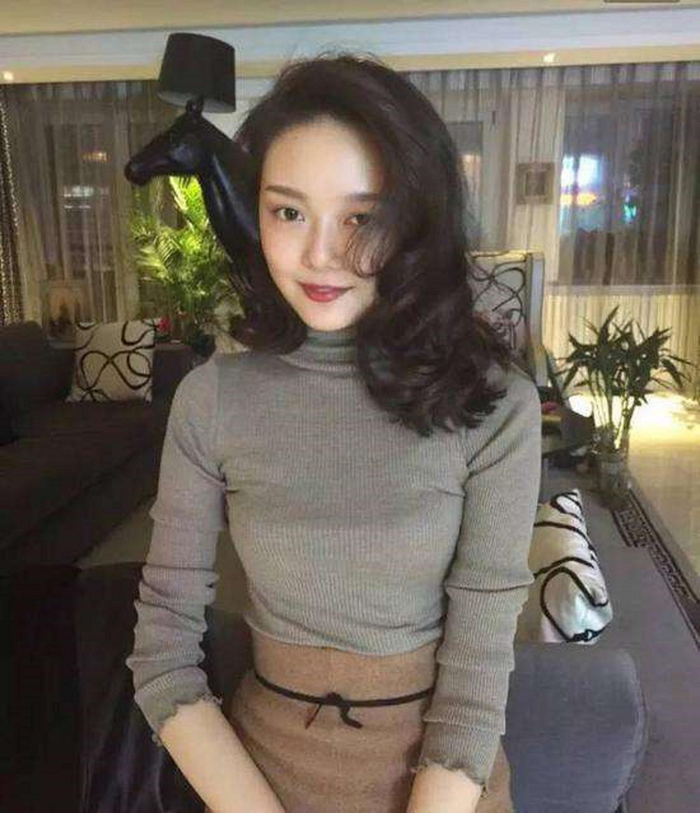 网红晚晚晒老公年轻照,竟和苏大强撞了脸!怪不得苏母能看上|倪大红|五官|苏大强_新浪新闻
