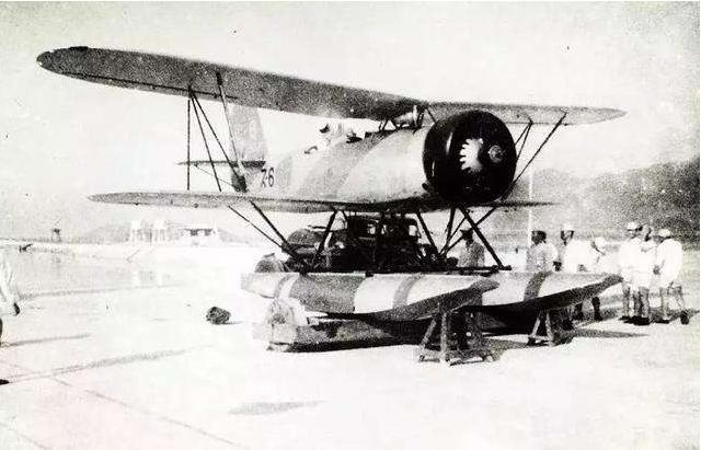 搭载3架″晴岚″战斗机,二战奇葩