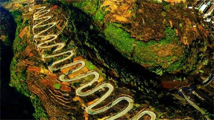 中国弯道最多的公路,最初只因为资金不足,却创造了世界公路奇迹|公路|弯道|盘山_新浪新闻