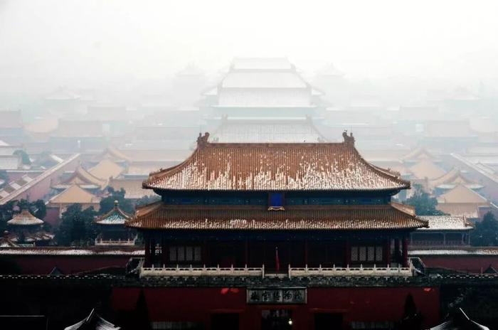 在景山俯瞰故宫,你能感到崇祯当年的绝望