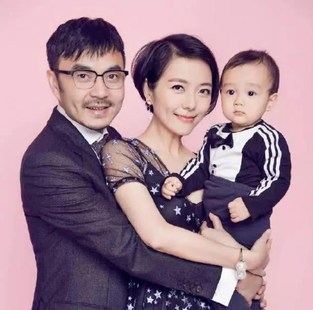 一婚娶播音指导,二婚娶小4岁美女主播,如今44岁越来越幸福|陈洁|汪涵