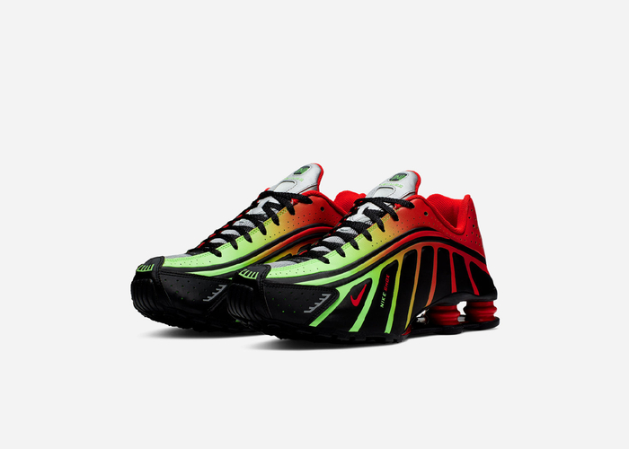 nike shox r4 neymar jr 推出内马尔专属配色nike shox r4 于 2000