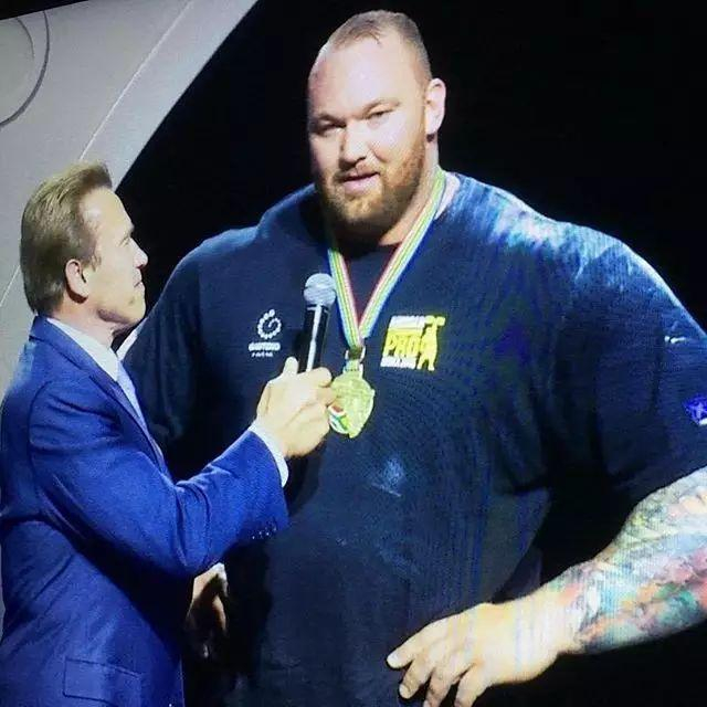之前嘴炮康纳和这个野兽