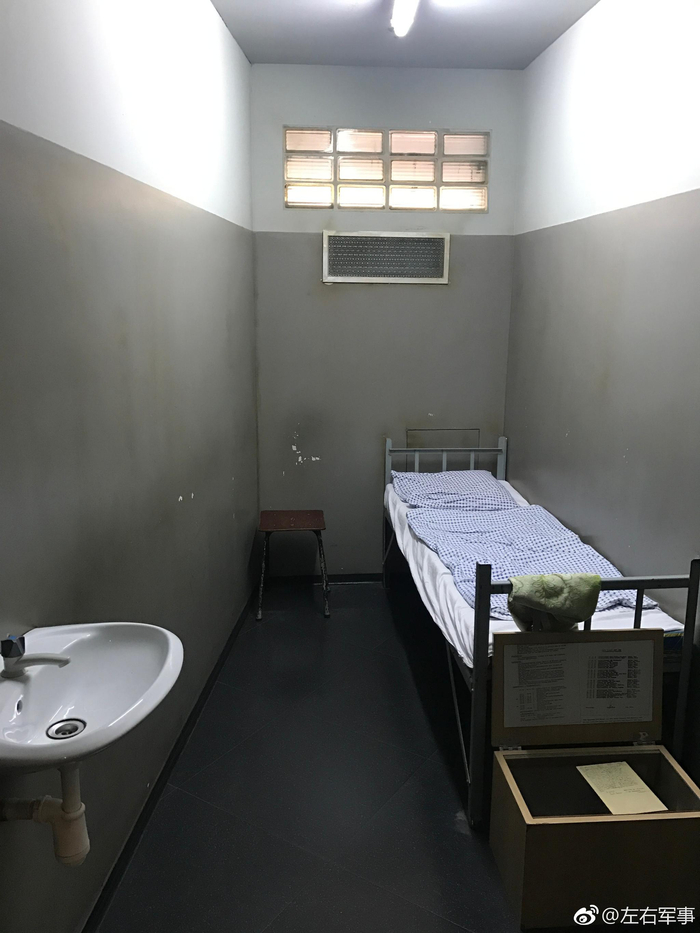 探寻柏林东德博物馆,史塔西审讯室及监狱牢房_新浪新闻