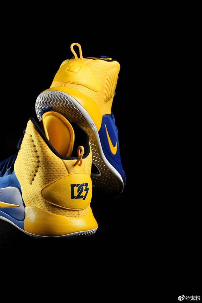 Nike hyperdunk hotsell draymond green