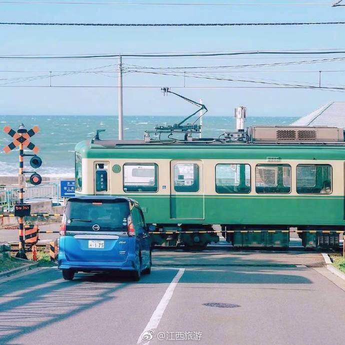 镰仓——神奈川县的一个临海的城市,一座有近千年历史的古城