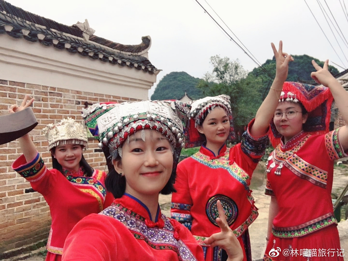 湖南瑶家姑娘秀一波 传说瑶族为盘瓠和帝喾之女三公主的后裔