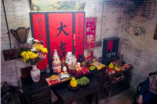 你知道中国人为什么“祭灶”吗?掌管人间的“灶神”又是哪一位?|灶王爷|玉帝|风俗|开封|贡品_新浪新闻
