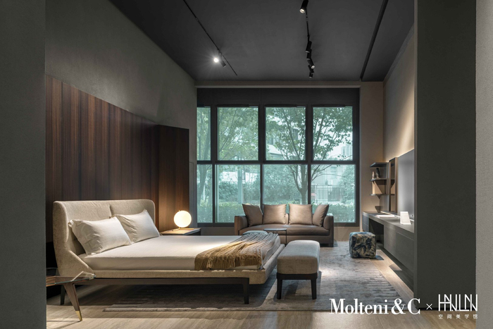 Molteni & C上海唯一旗舰店于衡复历史文化风貌区的建国西路284号盛大