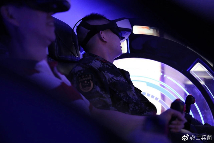 VR+军事,硬核训练带你飞