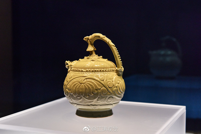 陕西历史博物馆的面积大,展厅多,展出的馆藏文物更是多又全
