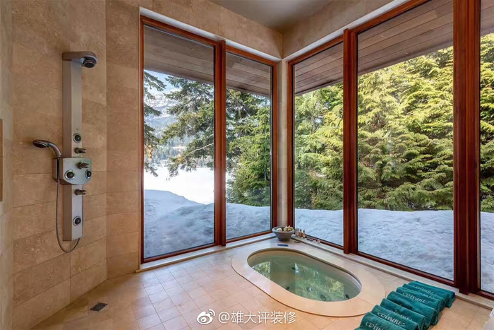 今天海外豪宅还没发,不知道朋友圈有人等着看吗