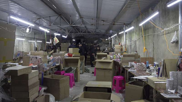 制假窝点现场。沅陵公安供图