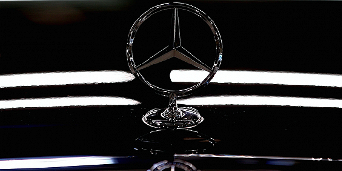 奔驰加强经销商规范:不捆绑销售 公布客服电话