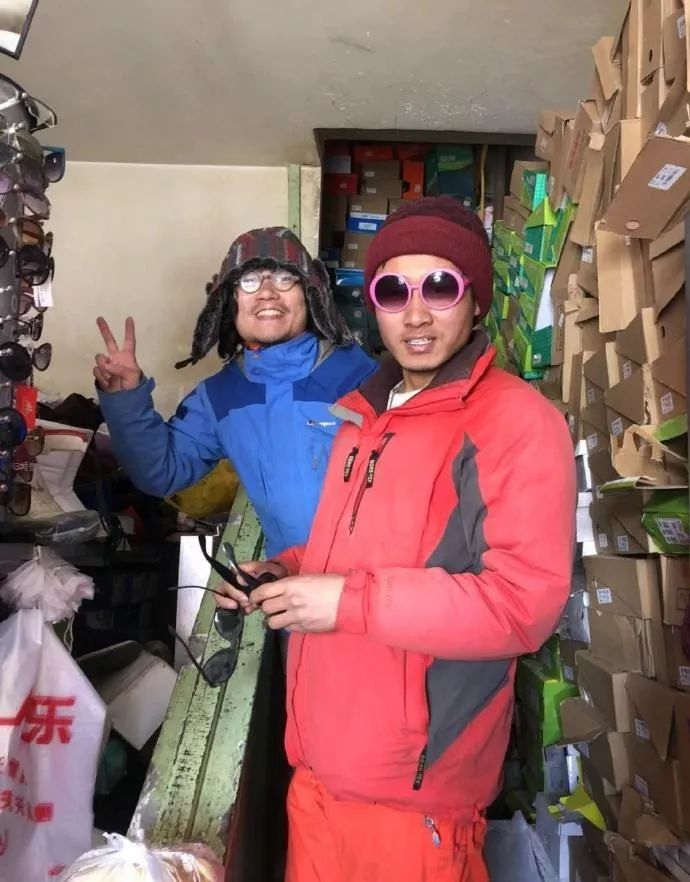 　　▲冯浩（左）和李志森。图片来自网络