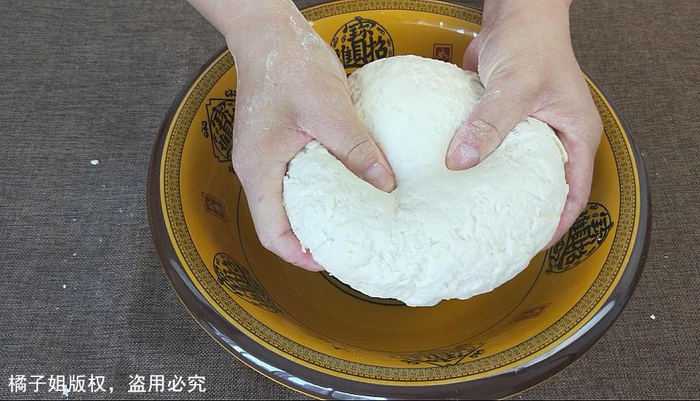 和面技巧:3个小妙招告诉你,面团光滑细腻,手光,面光,盆光