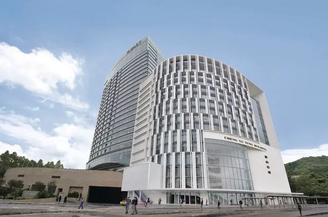 资料图：香港中文大学郑裕彤楼。图片来源：香港中文大学官网