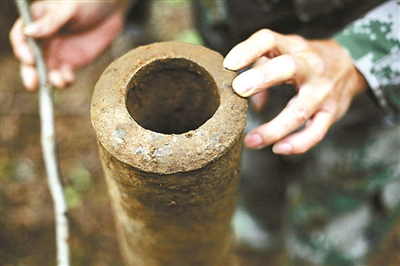  火炮炮口直径12厘米、内口径7厘米&nbsp;