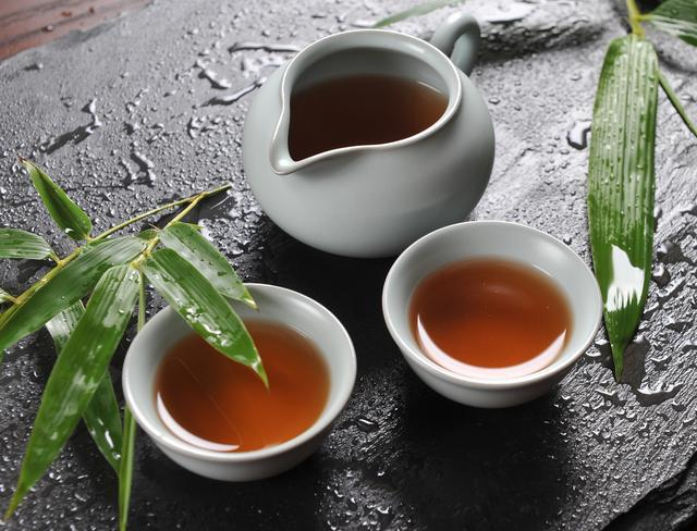生普和熟普有什么区别?听内行人一说,总算明白了|熟普|茶汤|茶叶|普洱茶|工序_新浪新闻
