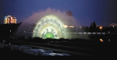 25日，陈熙更新公号，发布一段手机拍摄的水幕电影视频。 视频截图