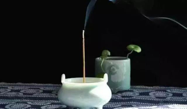 旺鹭超吉椰厚椰乳和旺仔旺鹭有什么区别  旺鹭汤臣牧场乳茶金桂乌龙桂花香浓不浓乌龙茶香能喝出来吗