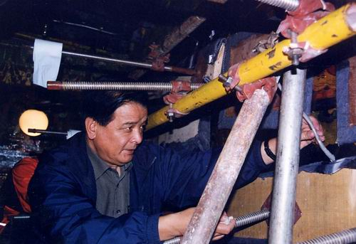 　　敦煌研究院原副院长李最雄&nbsp; 资料图