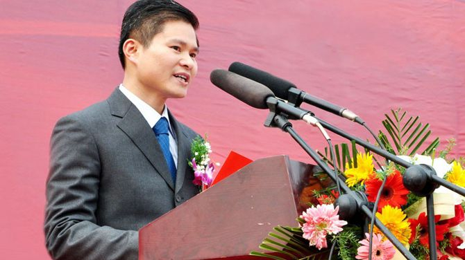 　黄春发出席活动的照片。 图源：厦门合一集团官网