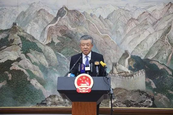 　　▲驻英国大使刘晓明就香港特别行政区发生暴力冲击立法会事件举行中外记者会。（中国驻英大使馆官网）