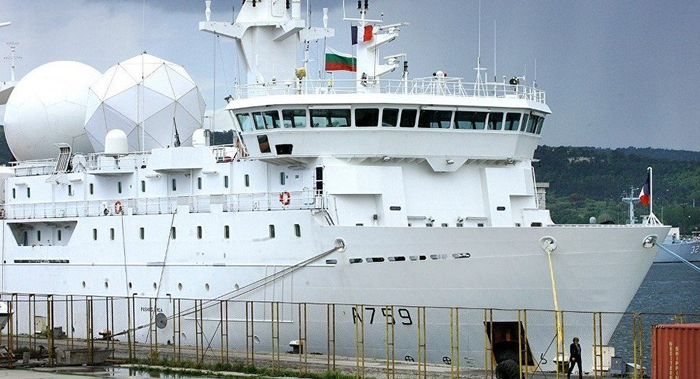 法国海军“迪皮伊·德·洛梅”号侦察船。