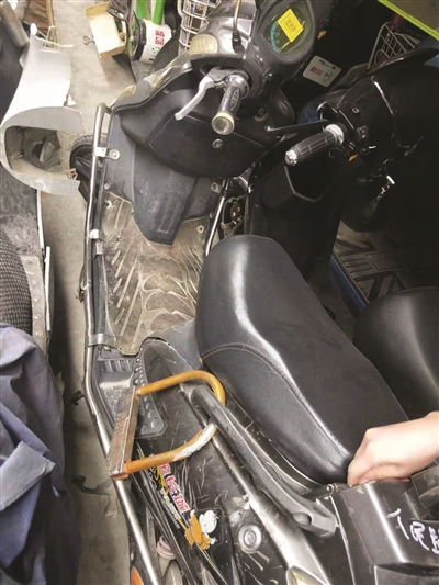  事故中的电动车。